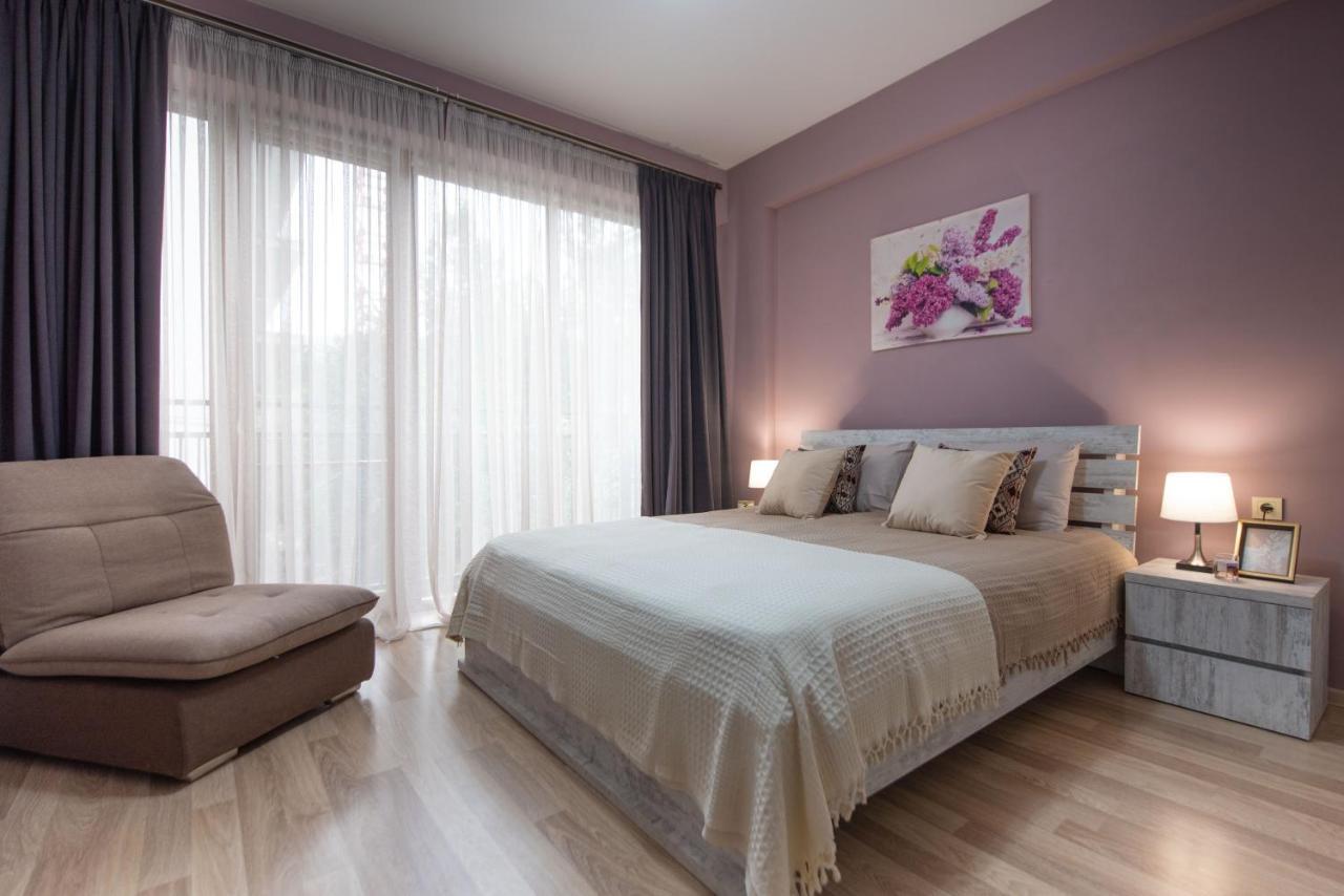 Gg Home - Cozy 2-Bedroom Apartment On Givi Kartozia 第比利斯 外观 照片