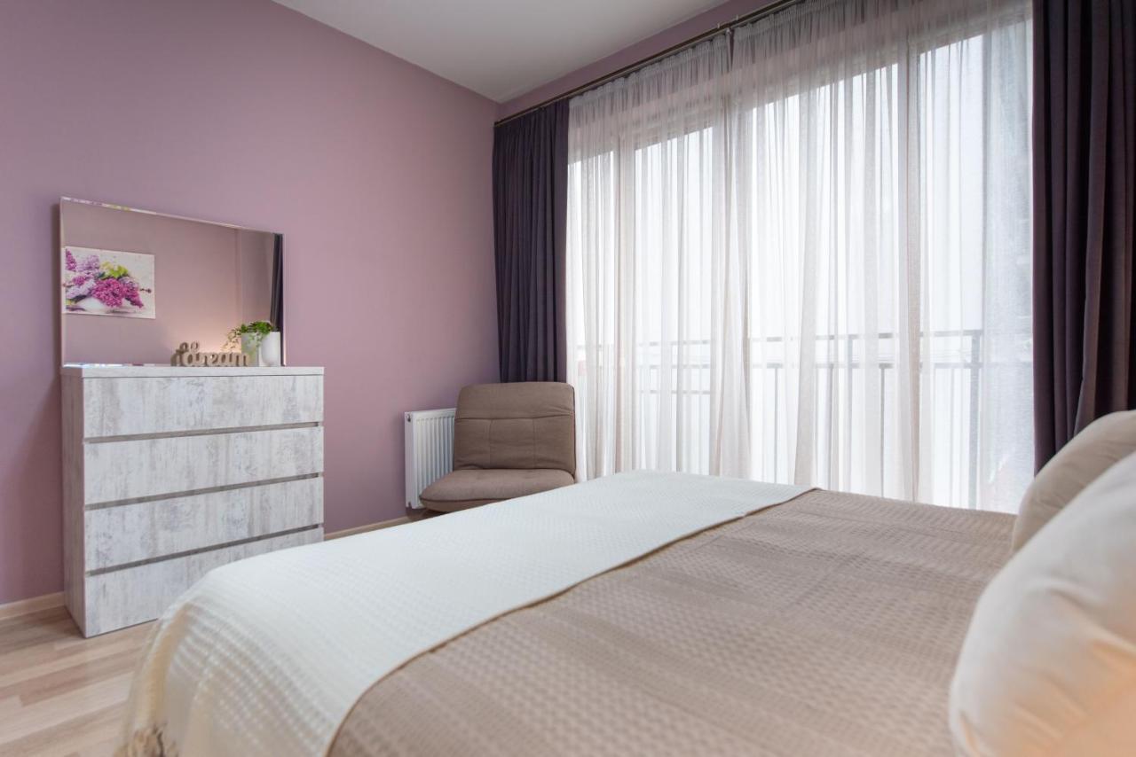 Gg Home - Cozy 2-Bedroom Apartment On Givi Kartozia 第比利斯 外观 照片