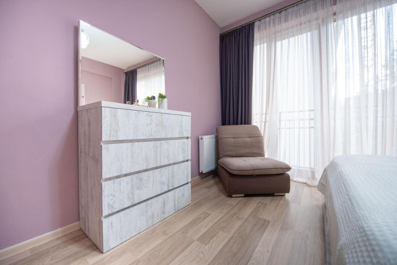 Gg Home - Cozy 2-Bedroom Apartment On Givi Kartozia 第比利斯 外观 照片