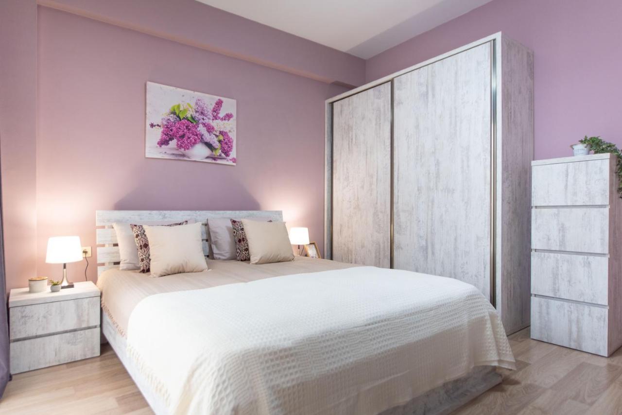 Gg Home - Cozy 2-Bedroom Apartment On Givi Kartozia 第比利斯 外观 照片